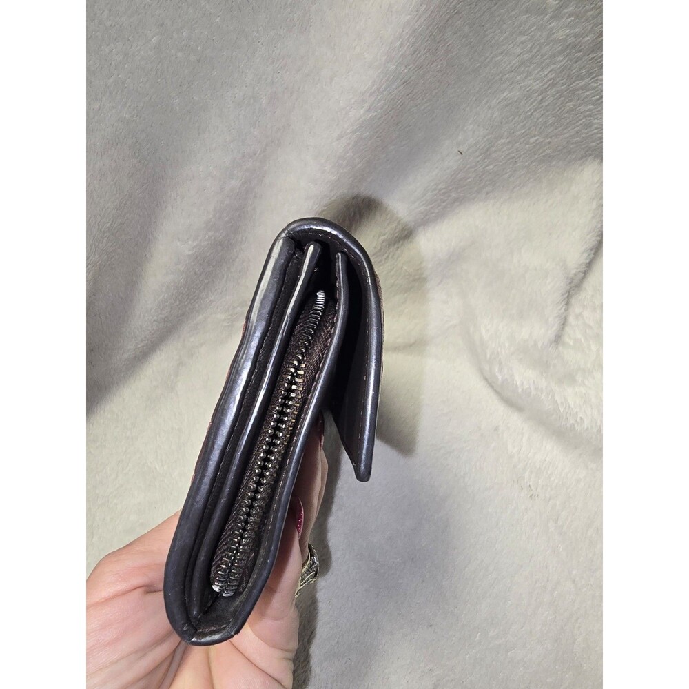 Dual Color Bottega Veneta Wallet with Entrupy Cert - Picture 4 of 10